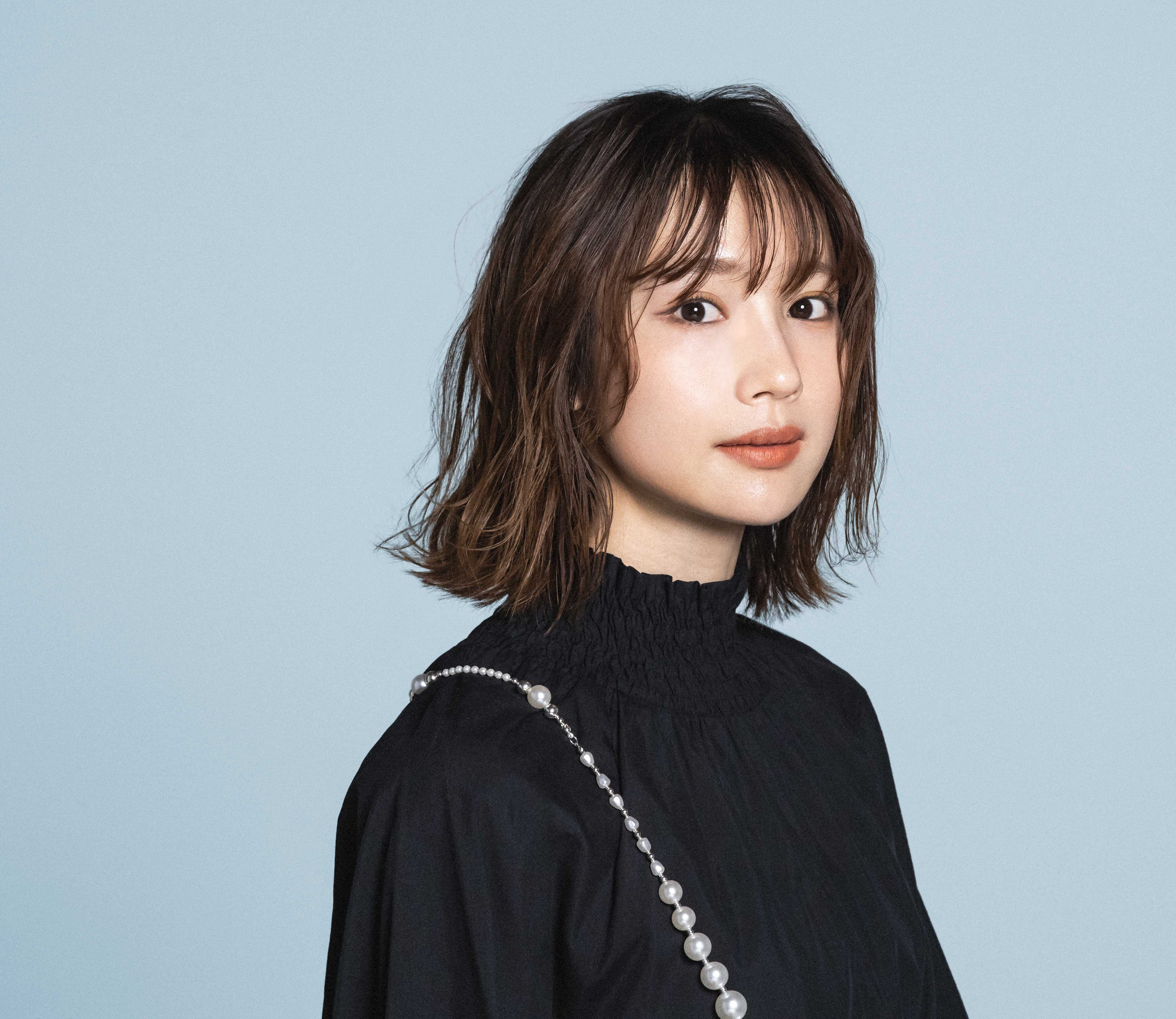 新山詩織さんの応援グッズパカTシャツセット購入特典となります